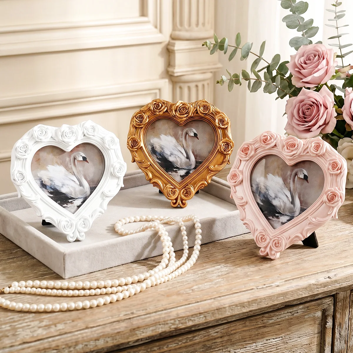 1PC, French-Style Rose Heart Photo Frame, Resin Material, Luxurious Style Heart-Shaped Outline, Tabletop Display Frame