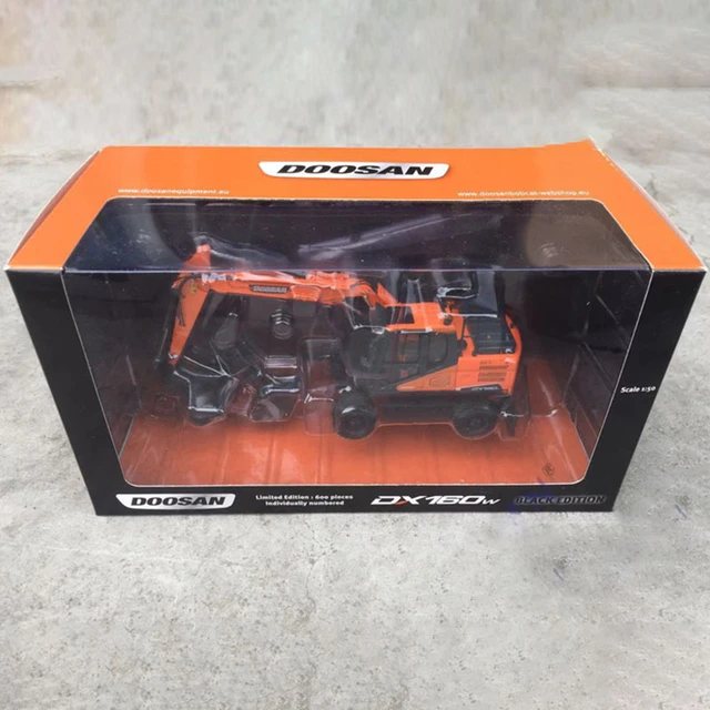 1/50 DOOSAN DX160W ホイールショベル 1/50 DOOSAN DX160W ホイールショベル