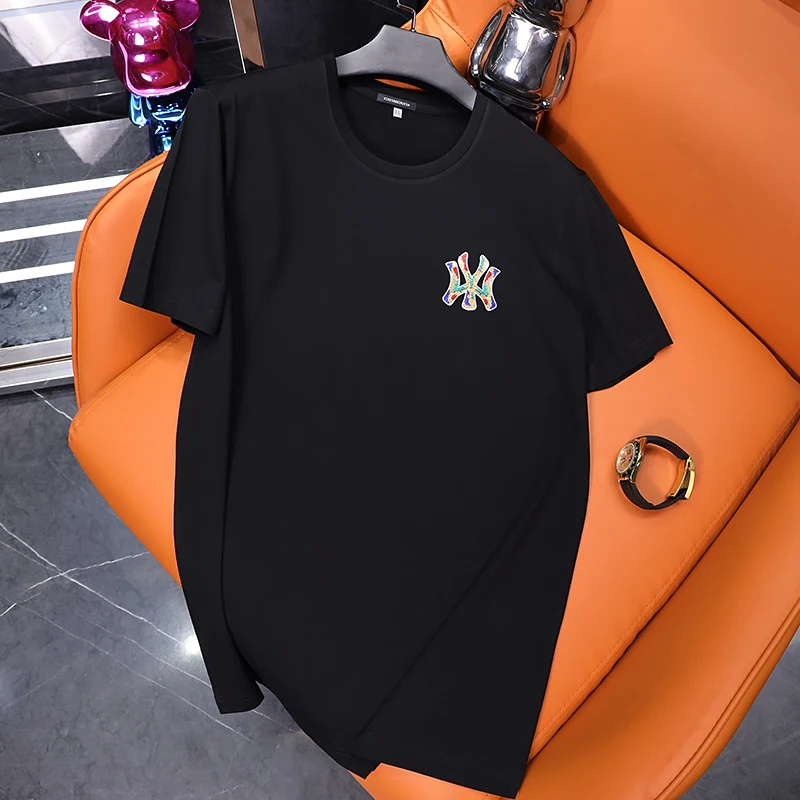 الصيف الرجال قصيرة الأكمام تي شيرت 2026 نمط جديد بسيط وخفيف فاخر إلكتروني نمط مطبوعة نصف كم قطنية علوية من القطن الخالص #1