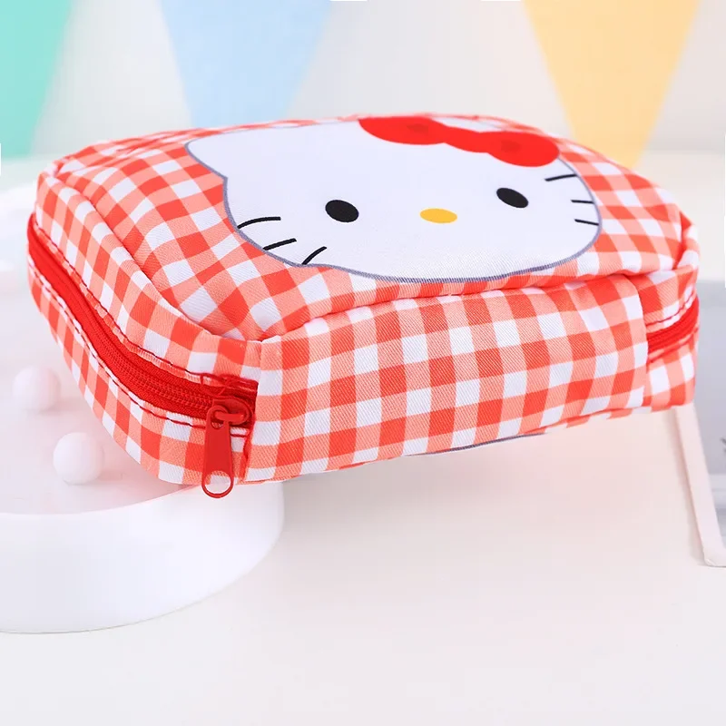 11 نمط سانريو نساء بنات حقيبة ماكياج التجميل مرحبا كيتي حشا منديل الحقيبة محفظة الفوط الصحية حقيبة كابلات البيانات المنظم