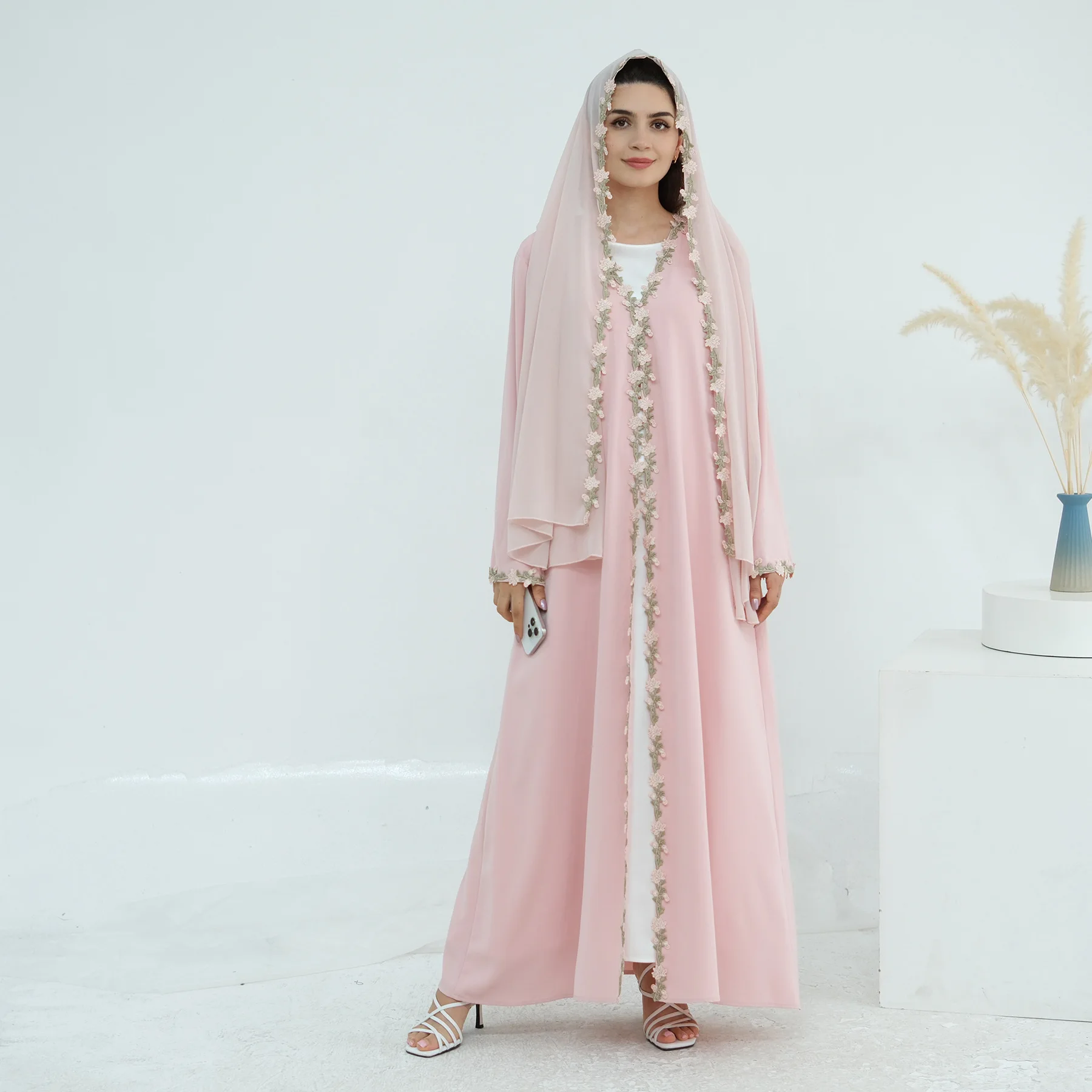 

FW25 MIZON New cardigan and headscarf set with Romantic floral lace trims Fashionable Pink Dress with headscarf for Muslim women