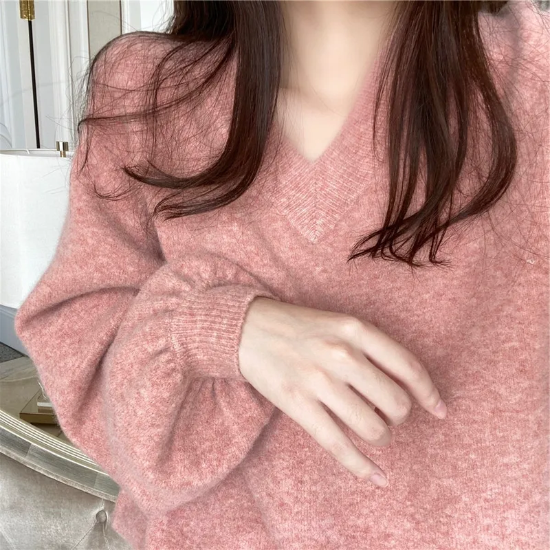 

V-neck Solid Color Sweater for Women 2025 Autumn and Winter Soft Glutinous Pullover Base Knitted