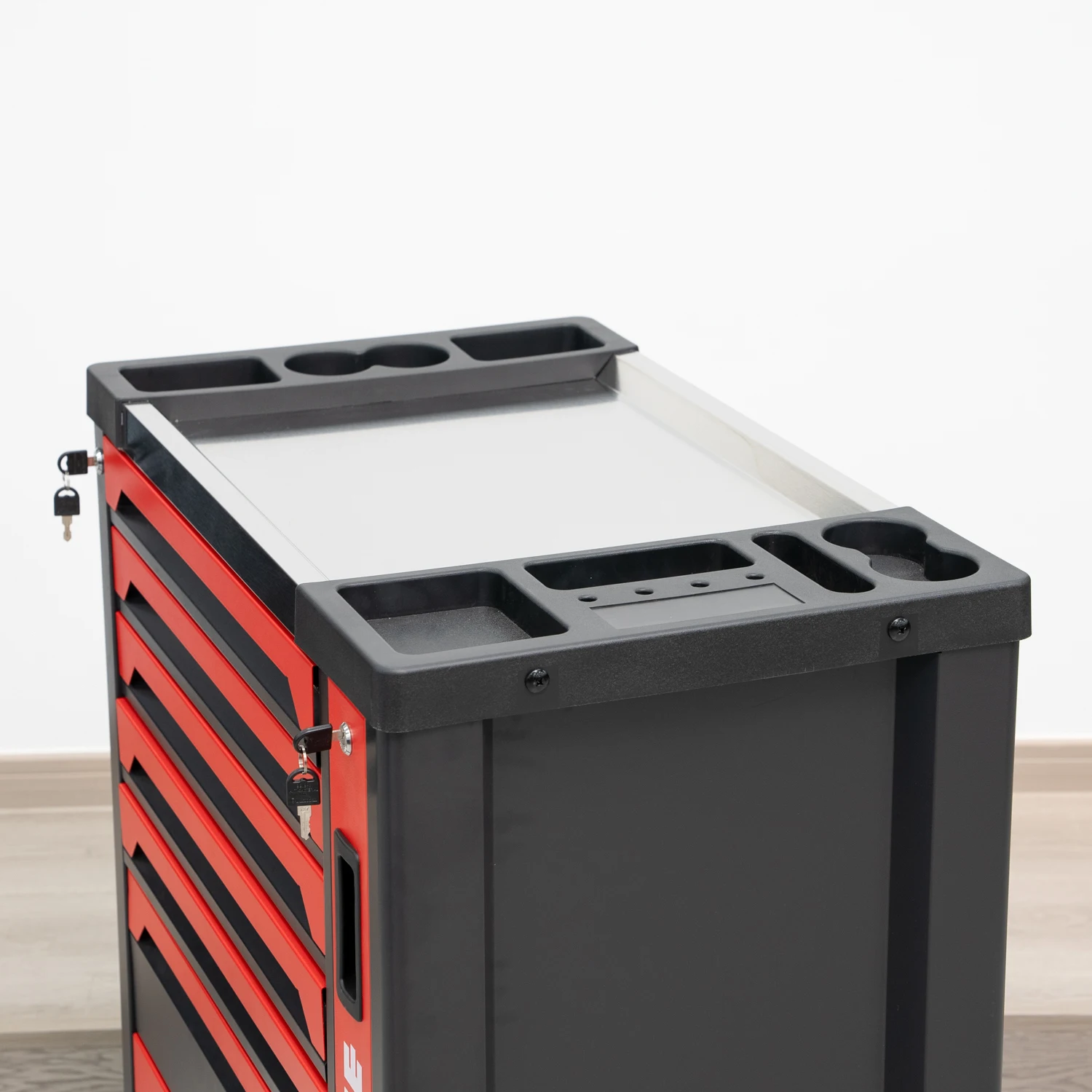 Heavy Duty Metal Tool Cabinet with 7-Drawer Storage and Customizable Options for Garage Workshop