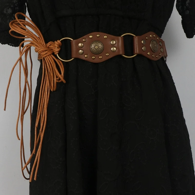 

Delicate Woman PU Belt Ethnic Carved Flower Rivet Waist Belt for Girls