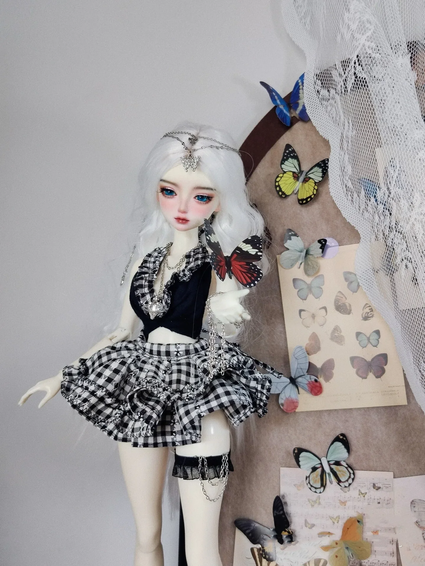 Ubranka dla lalek BJD w skali 1/3, 1/4, 1/6, spódnica z pomponami, top sznurowany, czarny zestaw w kratę, spódnica