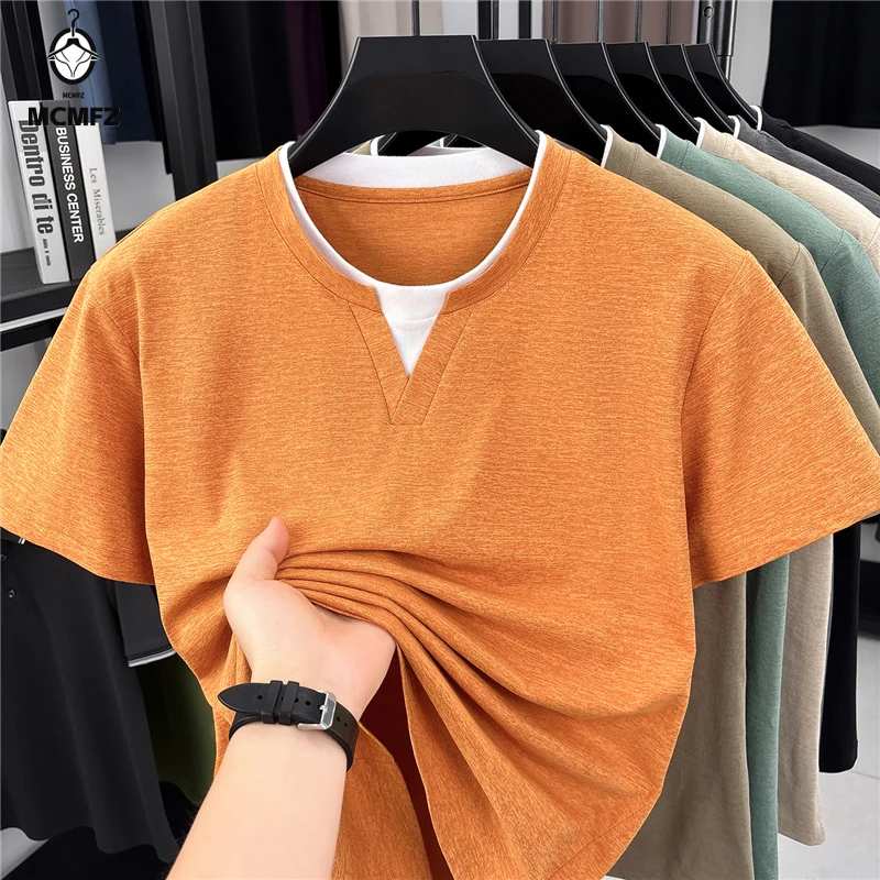 Herren-T-Shirt mit kurzen Ärmeln, zweiteiligem Look, V-Ausschnitt, leicht, lässig, Sommer-Oberteil für Herren
