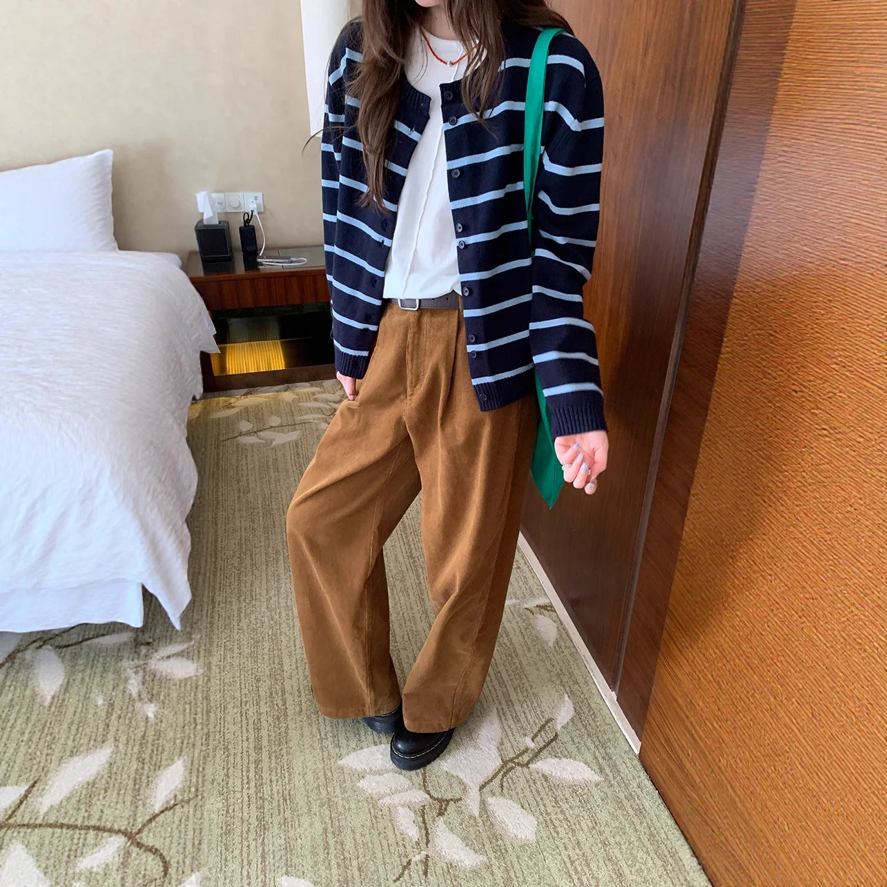 Retro Striped Lapel Sweater 2025 Slimming Soft and Soft Cardigan Women's Jacket Loose Autumn and Winter New Knitted Sweater Top