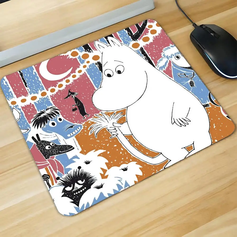 Cartoon M-MooMins-s-ES Mouse Pad Gaming Laptops Keyboard Mat Deskmat Pc Accessories Desk Protector Mousepad Gamer Mats Anime