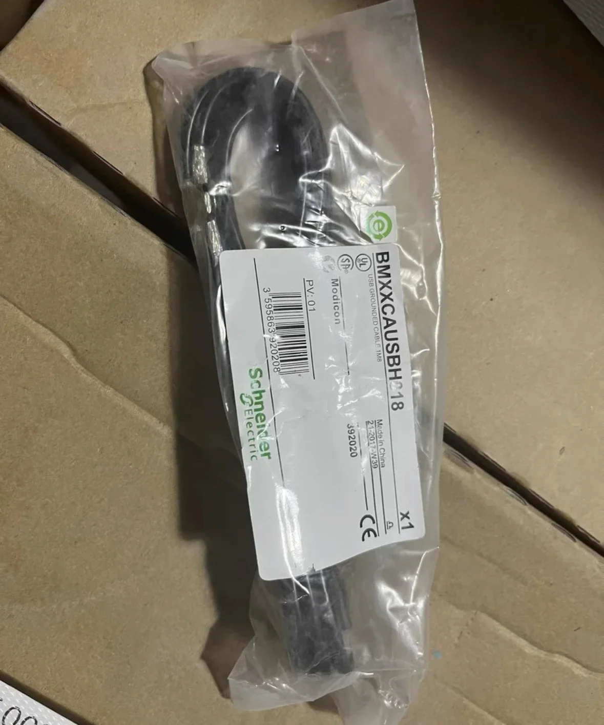 New USB programming cable BMXXCAUSBH018
