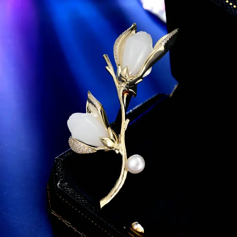 

Elegant and high-end Chinese classical brooches, luxurious women's coats, high-end corsages and accessory gifts