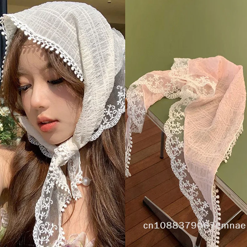 [ZYAS]INS Dreieckiges Kopftuch mit französischem Spitzenblumenmuster, Lolita-Seidenschal-Stirnband, modischer Kopfschmuck für Damen