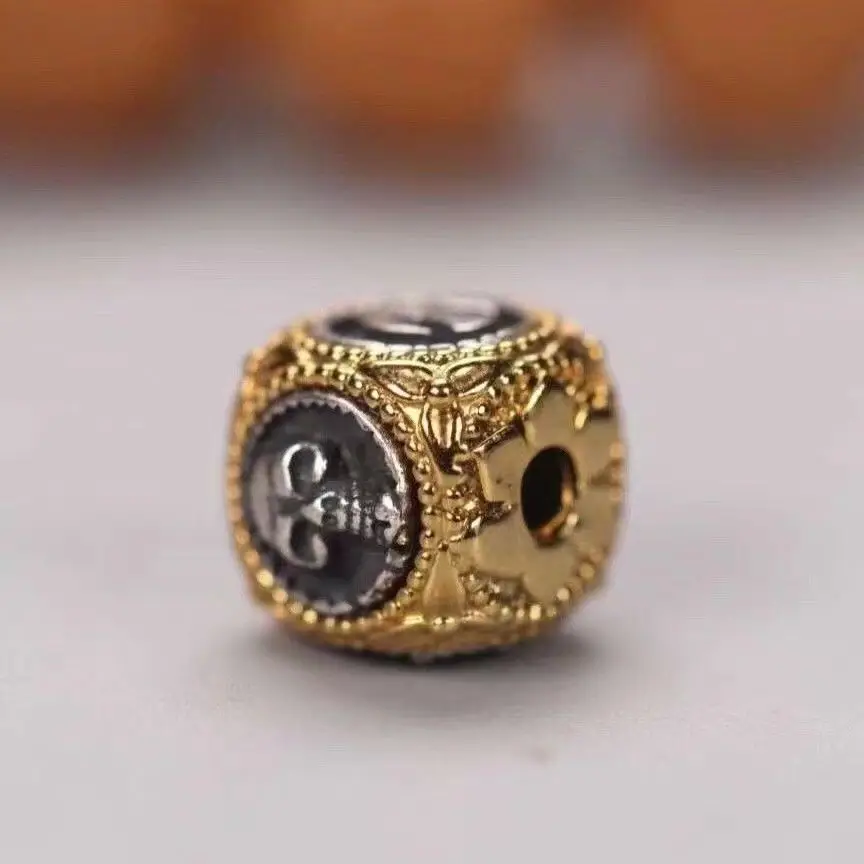 Vintage Two Tone Gold Silver Skull Pattern Dice Metal Polyhedral Dice For Board Game Role Playing Game Party Bar Entertainment