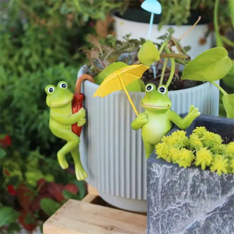 

2Pcs Garden Frogs Statues Resin Frogs Sculpture Umbrella Flower Pot Accessories