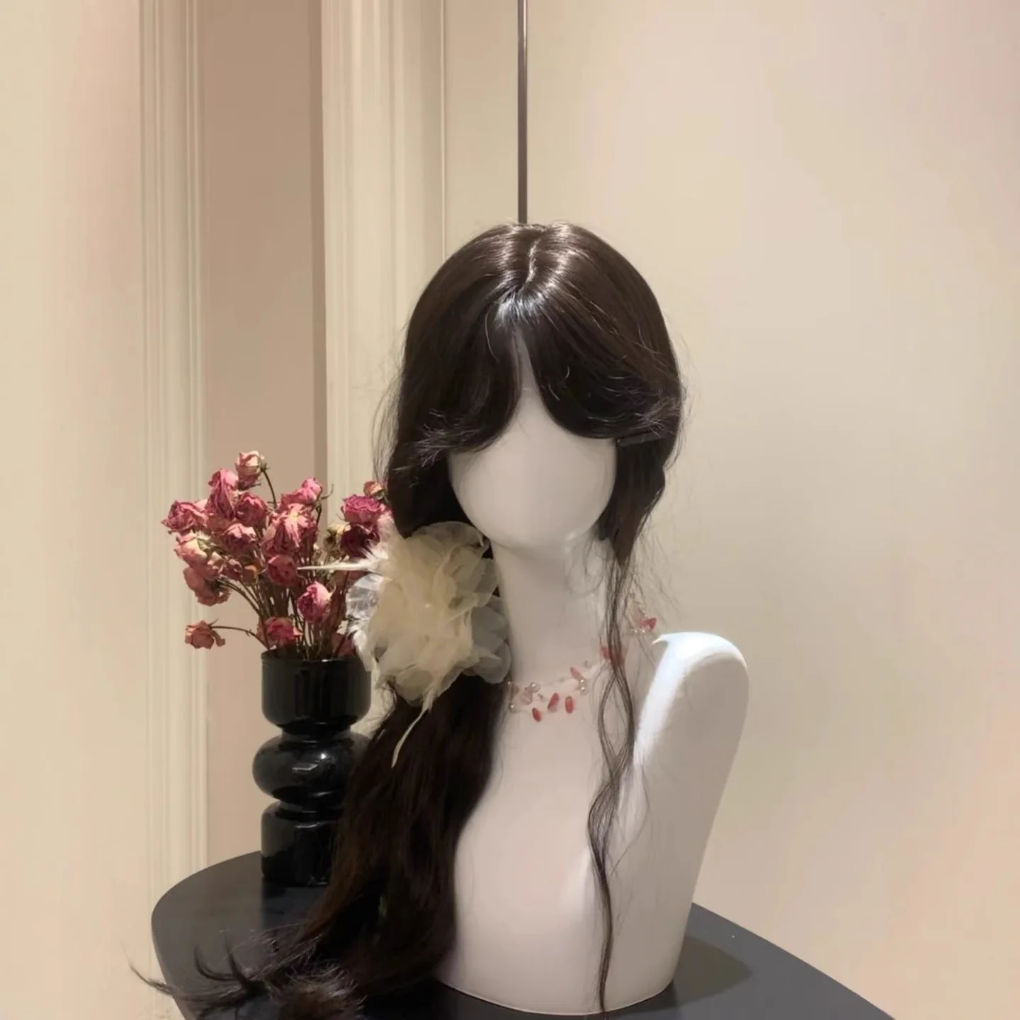 Synthetic Women's French Round Face Eight-Point Brown-Black Water Wave Medium Part Natural Daily Wavy Hair for Autumn and Winter