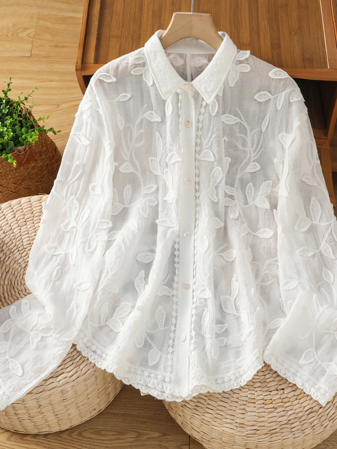 

Ele Heavy Embroidery Le Long Sve Women's irt Faionable Open Cardigan Top for plus Size Ladies Summer Season