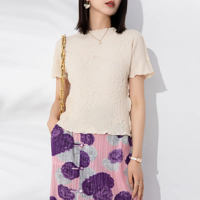 MIYAKE Pleated Style Summer New Folded T-shirt Embroidered Round Neck Pullover Comfortable Casual Versatile Bottom Top[20230229]