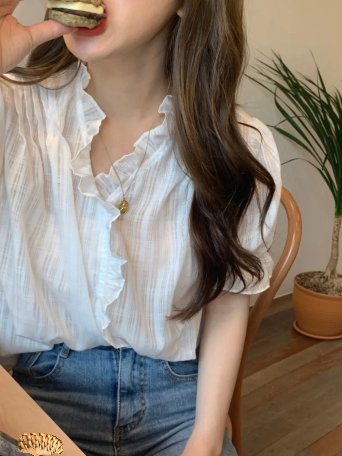 Chic V-Ne Bubble Sve Chiffon irt Women's Versatile Sweet Fairy Top Summer Faion Korean Sle Loose Fit ort Sve