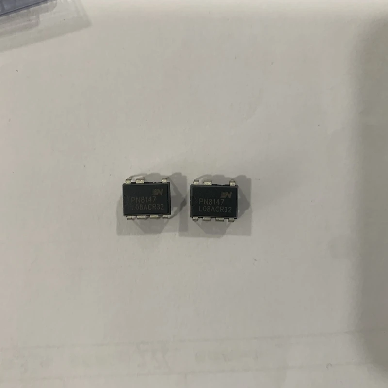 10PCS-50PCS PN8147 DIP7 PN8147H  DIP8 LCD power management chip AC-DC controllers and regulators