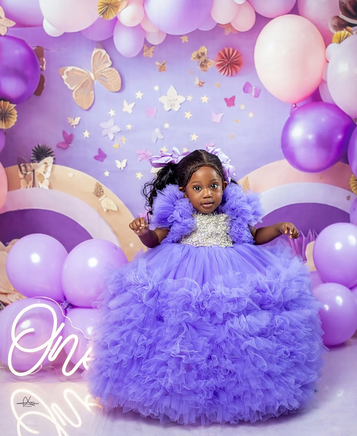 ลาเวนเดอร์สาวชุดวันเกิดที่กําหนดเอง Ruffles Appliqued ชุดเดรสดอกไม้สําหรับงานแต่งงาน Baby Queen Ball Gowns