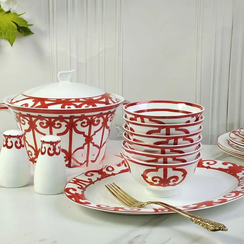 58-piece bone china tableware set, dish, spoon and plate combination gift box for gifts.