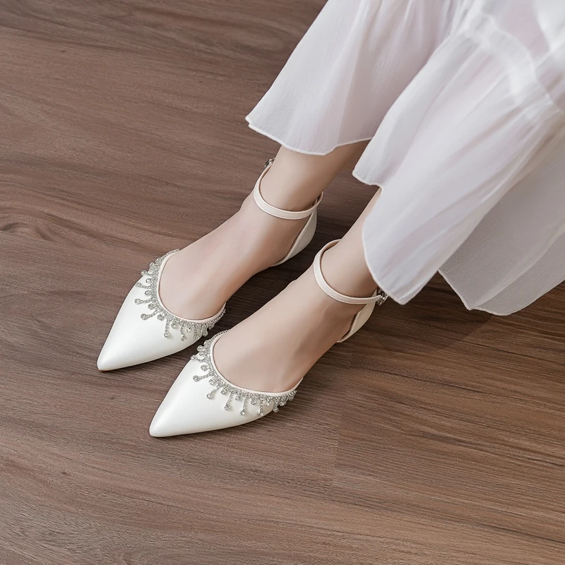 Summer Lady Banquet New Women\'s Shoes Back Strap Pointed Rhinestone Low-Front Cover Foot Flattie Casual Shallow Simple Sandals