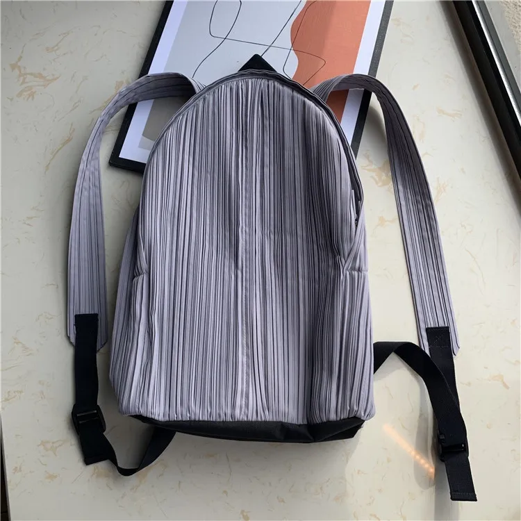 Design Miyake New Lightweight Pleated Backpack Ladies 2023 Fold Backpack Light Weight and Large Capacity Casual School Bag