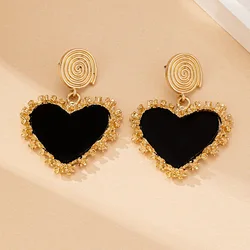 Stud Earrings For Women Simple Heart Shape Retro Temperament Geometric Metal Ear Accessories Party Gift OL Fashion Jewelry E534