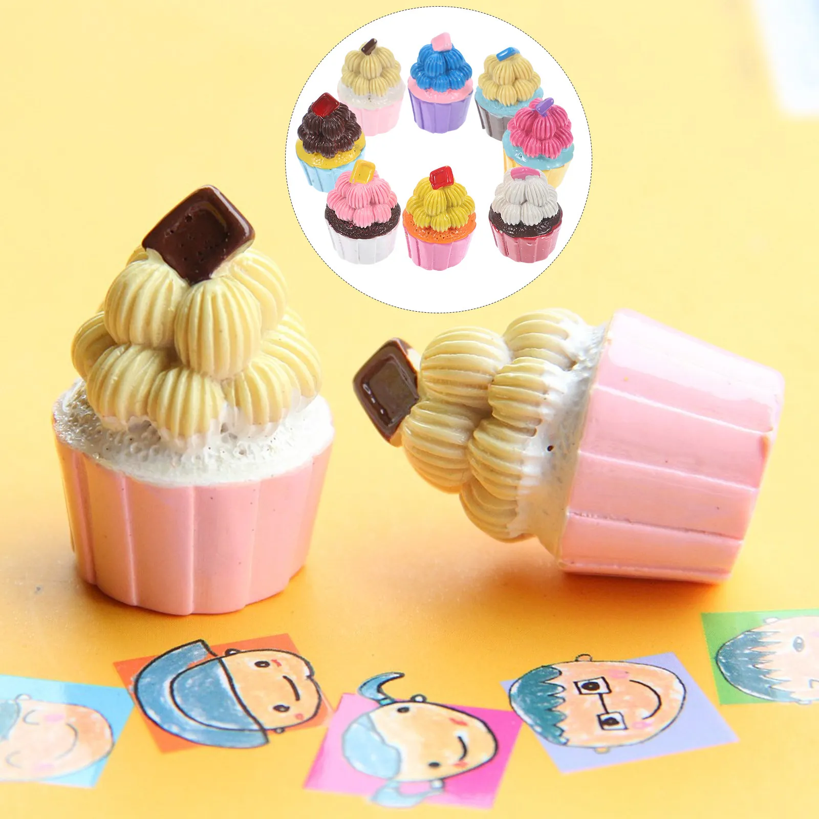 8Pcs Mini Resin Cupcake Charms Simulation Cake Keychain DIY Crafts Ornaments for Hair Clips Photo Frames Dollhouse Props Resin