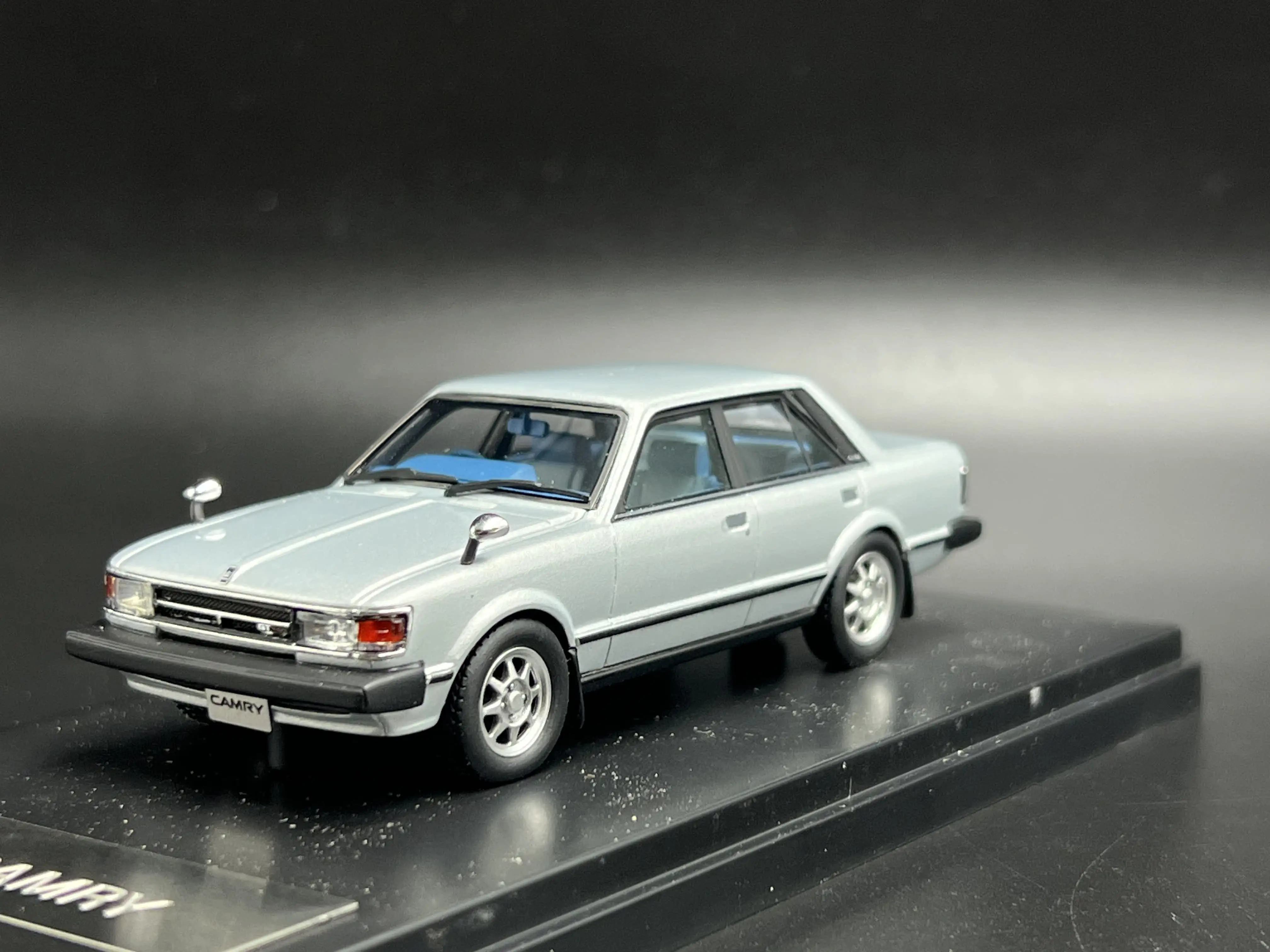 Hi-Story Modelo de Auto de Resina a Escala 1:43 Toyota Camry Celica 2000GT 1980