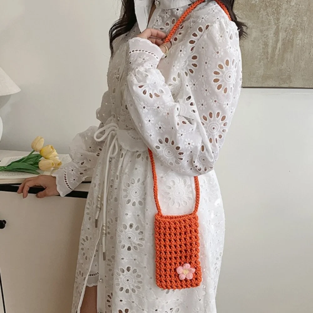 

Fashion Flower Weaving Crossbody Bag Mini Hollow Crochet Phone Bag Solid Color Korean Style Knitted Messenger Bag Daily