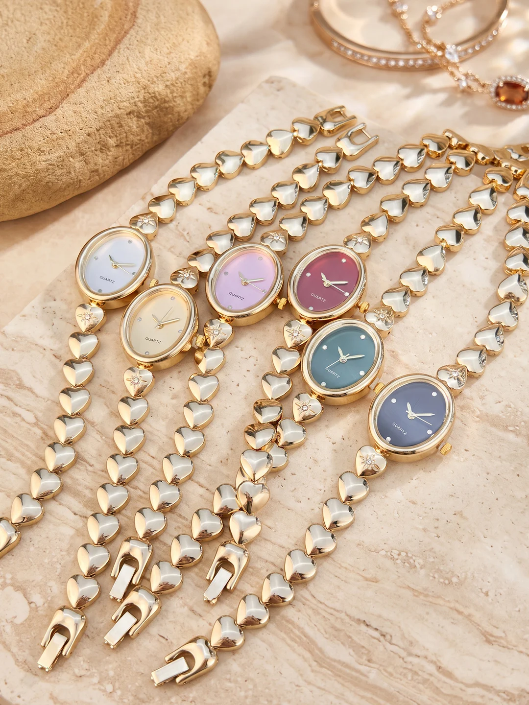 Charming Dainty Oval Dial Heart Chain Bracelet Gold Watch for Woman