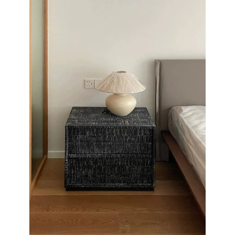 

All solid wood wabi-sabi wind saw tooth marks old bedside table bedroom bedside drawer cabinet retro storage side cabinet