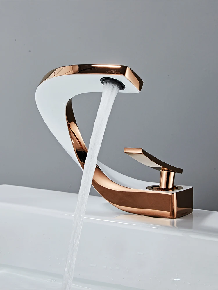 

New creative hot and cold faucets, washbasins, bathrooms, cabinets, washbasins, faucets, all copper household appliances