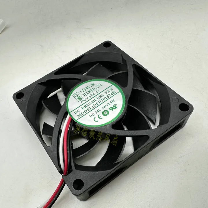 YOUNG LIN DFB701524H Ventola di raffreddamento a 3 fili CC 24 V 2,4 W 70x70x15 mm