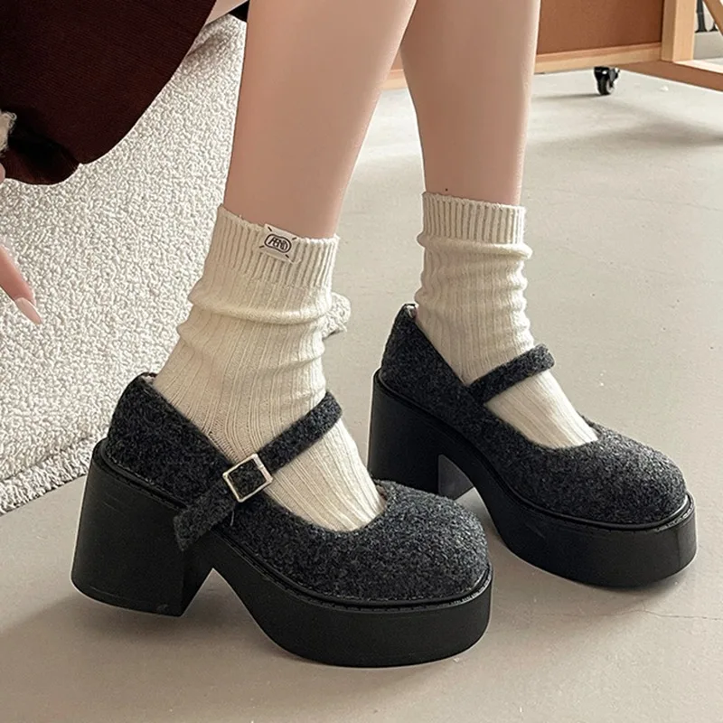 أنيقة عالية الكعب النساء الخريف الشتاء الدافئة الجلد المدبوغ مضخات صندل بكعب مكتنز مشبك حزام الجلد المدبوغ جولة تو الصلبة فساتين راقية الأحذية