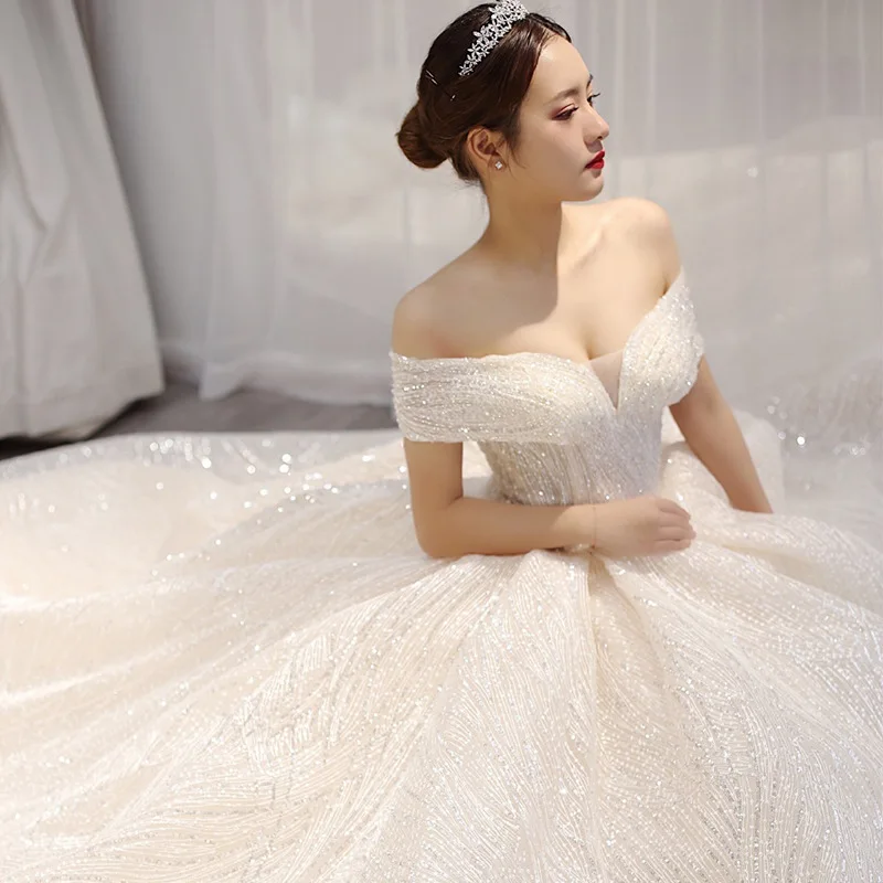 Wedding Dress New Bridal off-Shoulder Long Tail Court Heavy Industry Super Fairy