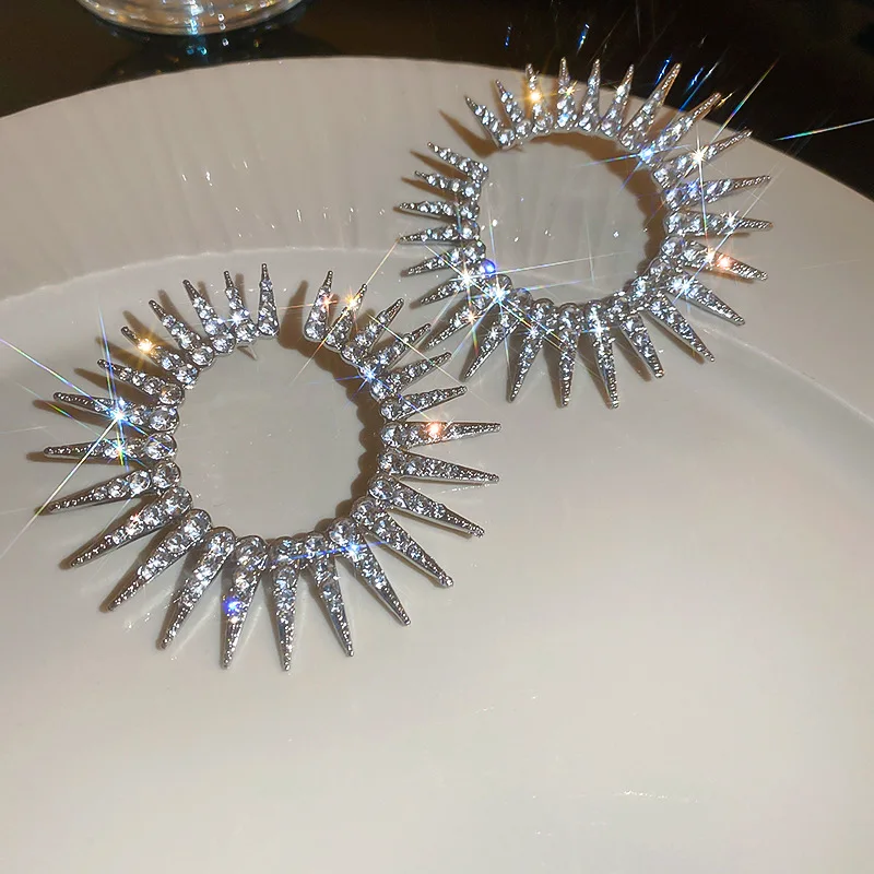 Luxe overdreven kristallen oorbellen grote cirkel bloem glanzende strass oorbellen voor vrouwen 2023, trendy mode-sieraden