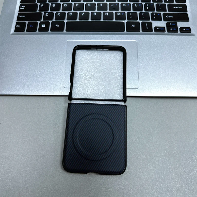 Case for Motorola Razr 60 Ultra 50 Ultra 2025 Razr+ 2024 60 Pro Magnetic Carbon Fiber Pattern Hard Mobile Phone Case Cover