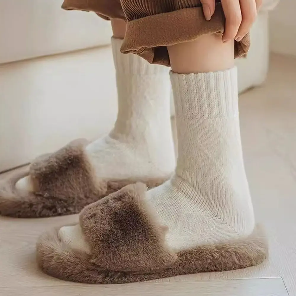Japanese Style Winter Warm Retro Women Socks Diamond Check Thermal Mid-calf Socks Thicken Solid Color Warm Wool Crew Socks