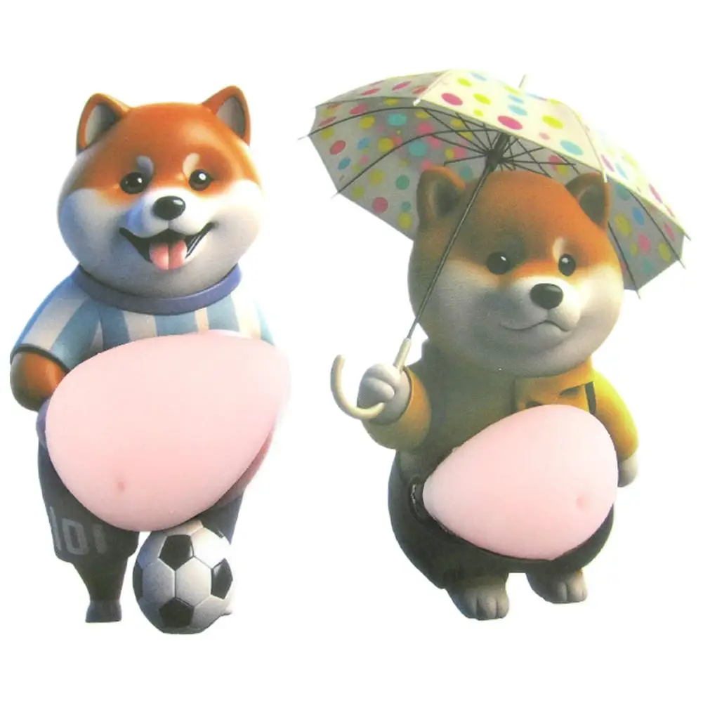 

3D-наклейка на живот собаки породы шиба-ину - милый щенок в оранжевом костюме на мягком розовом фоне, силиконовая, самоклеящаяся