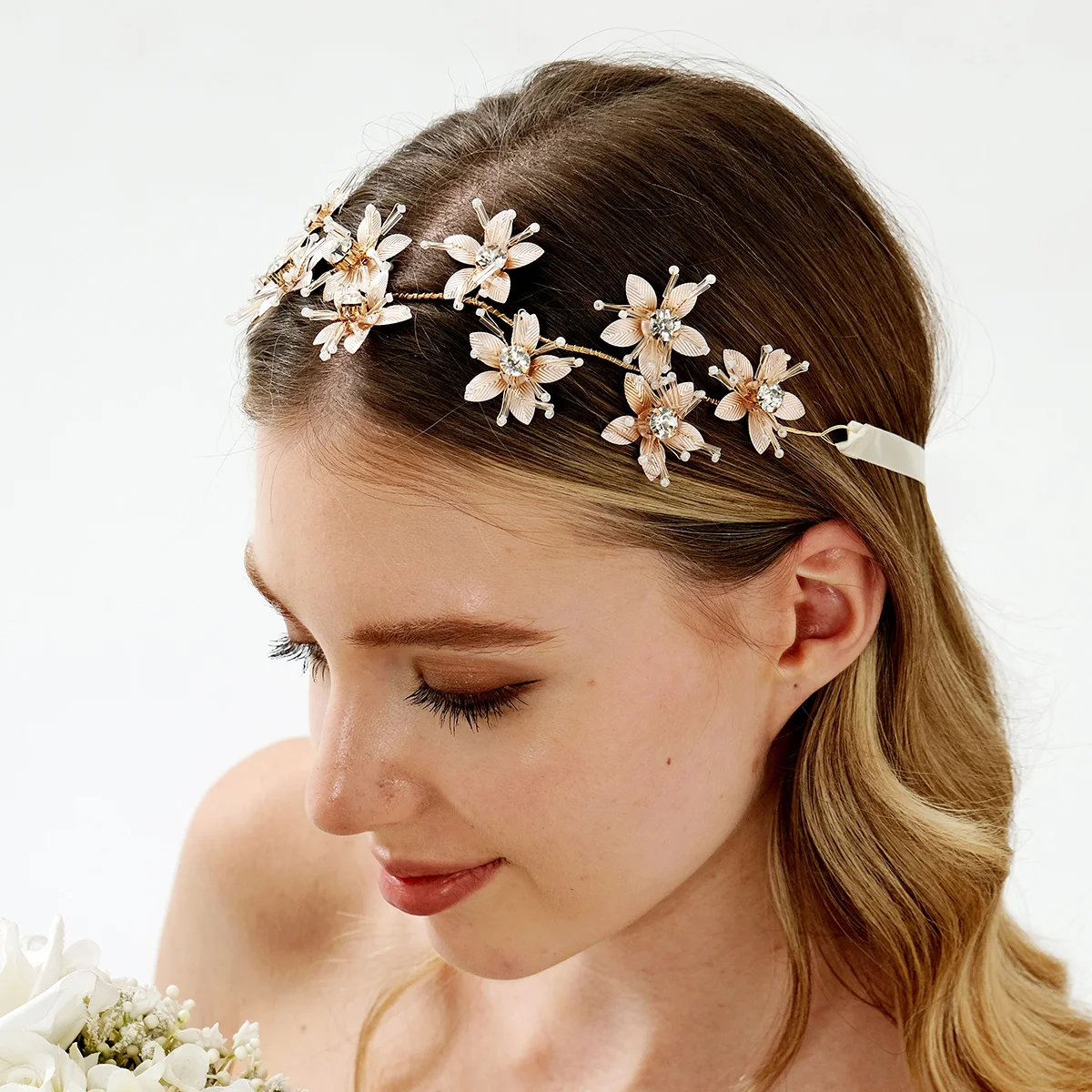 

Elegant Golden Alloy Flower Women's Hair Band Mori Delicate Rhinestone Headbands Bridal Wedding Fashion Jewelry Hair Accessories