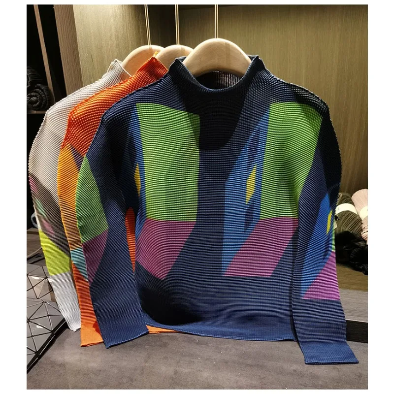 

Футболка Miyake Pleated T-Shirt Plisse 2026 с плиссировкой «Кукурузное зерно», цветными блоками и принтом, летняя новинка, с воротником-стойкой, длинным рукавом, женская