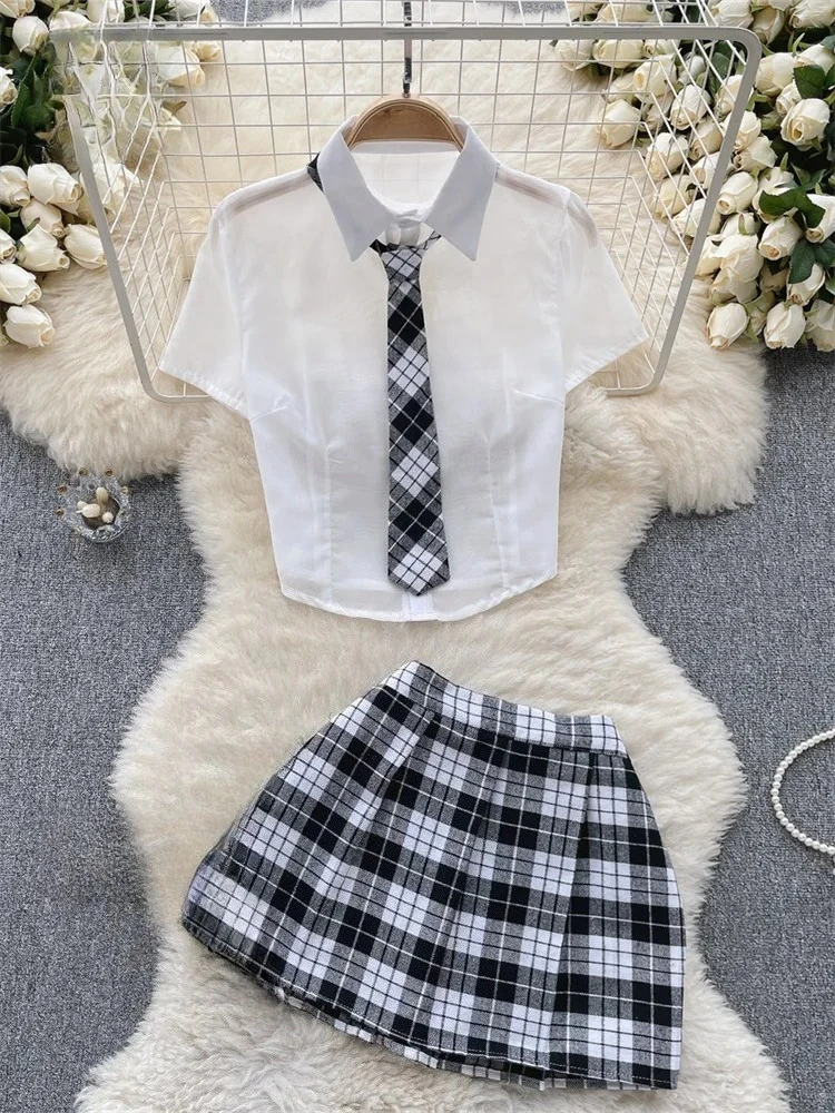 

Комплект женской униформы в клетку: блузка с коротким рукавом и плиссированная юбка, сексуальный и удобный костюм, новая женская одежда