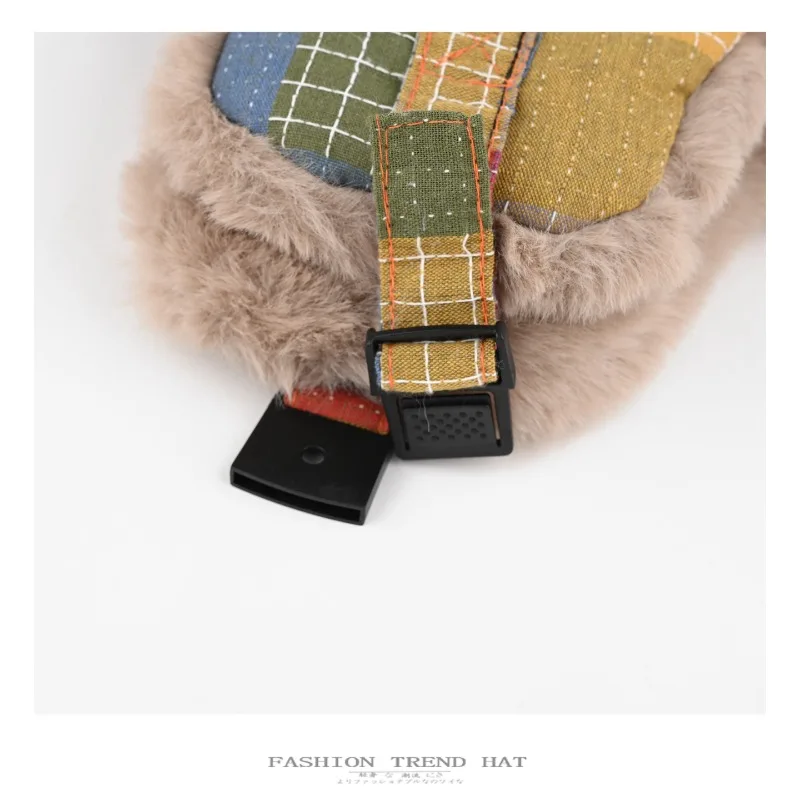 Retro Farbblock-Karomuster Plüsch Lei Feng Mütze für Herren und Damen Winter mit Samt und Verdickung zum Gehörschutz Bomber-Mützen – Detail 5