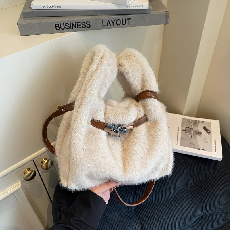 

New Cute and Versatile Faux Fur Top Handle Bag Women Fashion Korean Crossbody Shoulder Bag Leisure Commuting Bucket Bag