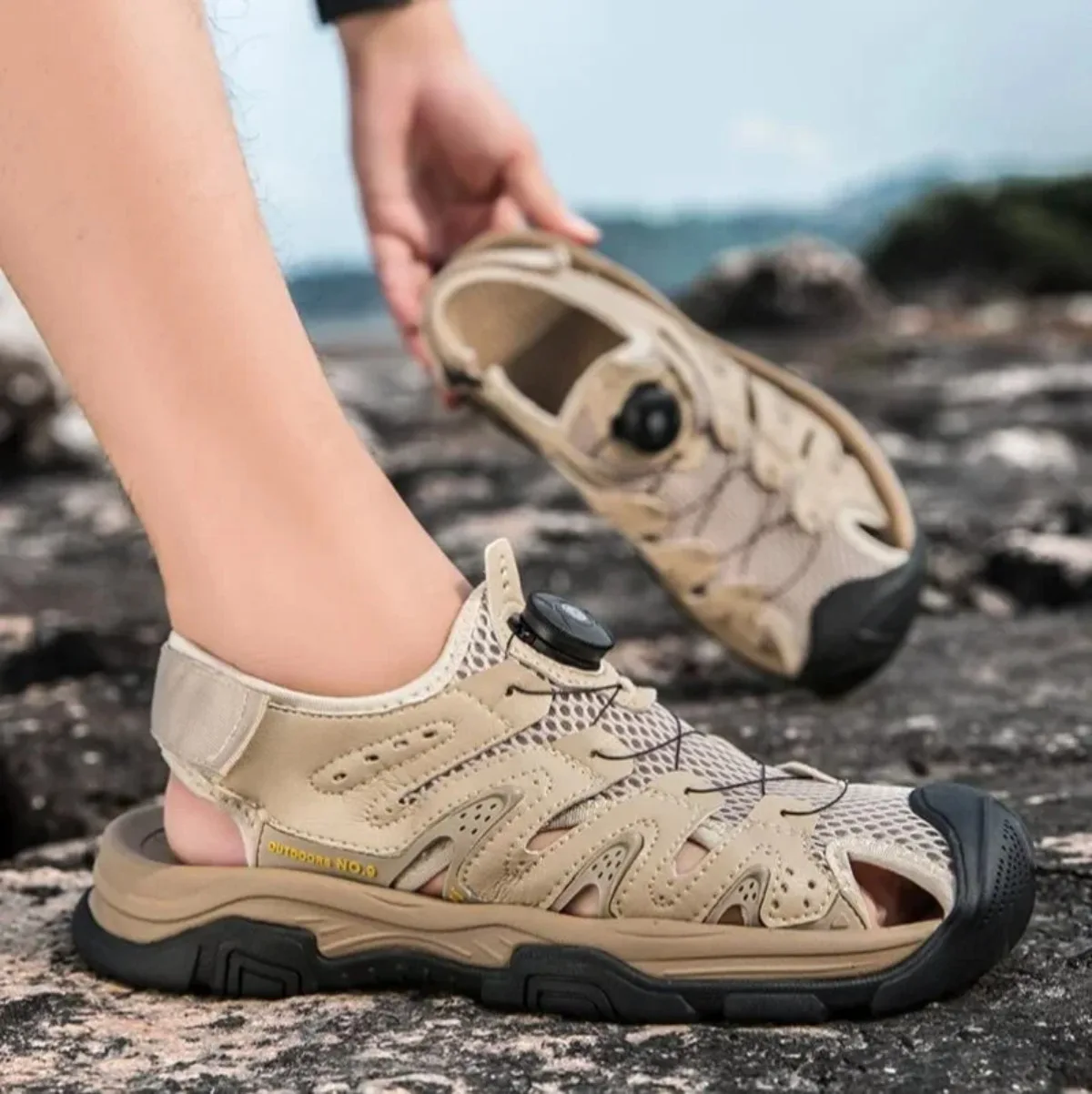 

2026 Summer Men Sandals Genuine Leather Mens Casual Shoes Outdoor Men Leather Sandals for Men Beach Shoes Roman mens Shoes