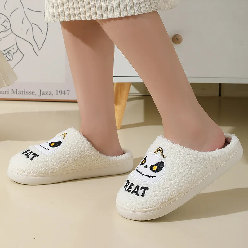 Halloween Pumpkin Embroidered Cotton Slippers Women Winter Comfortable Soft Sole Couple Shoes Woman Non Slip Flat Plush Slides