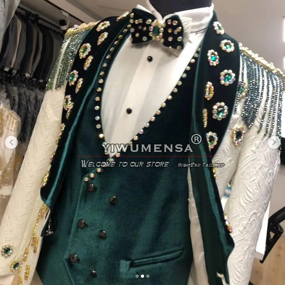 Esmoquin para novio de boda de diseño único, chaqueta con cuentas de cristales, solapa Floral, chaleco, pantalones, trajes para hombre, Blazers de graduación, 3 piezas