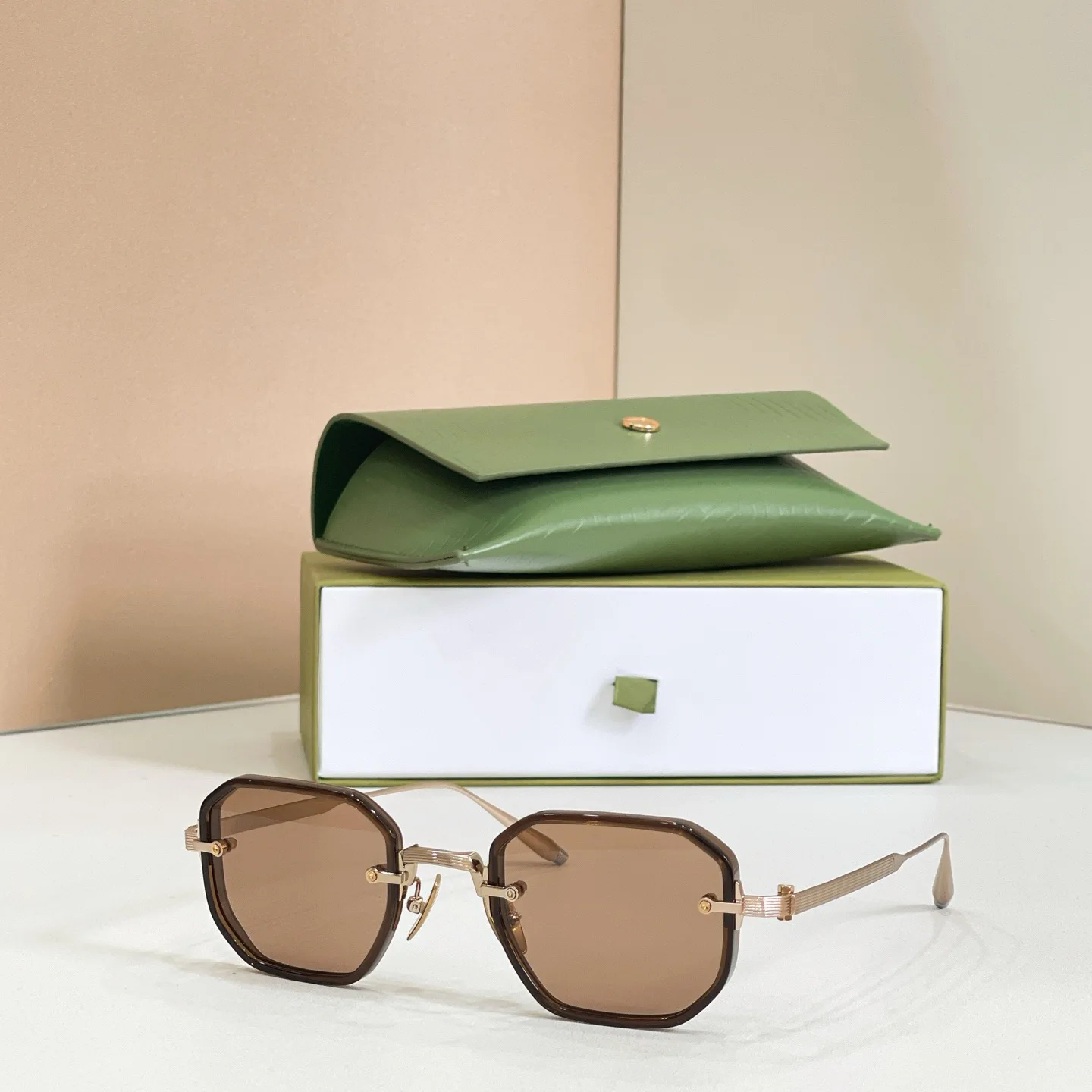 AKS-307D-Unisex Sunglasses-Square Retro Rimless-Minimalist Design-Modern Elegance-UV400 Protection-Belight Optical
