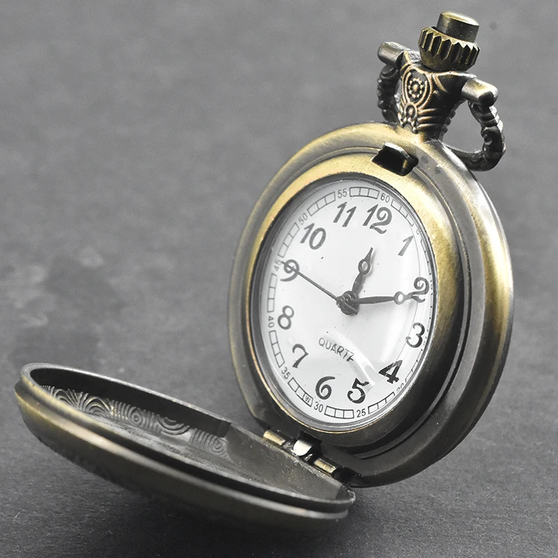 Creative Vintage Compact Medium Quartz Necklace Pocket Watch Alloy Round Dial Funny Stickers Halloween Cheap Gift For Kids